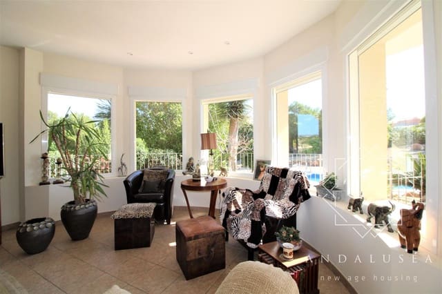 Chalet de 4 habitaciones en Vera Ciudad, Vera en venta con piscina garaje - 695.000 € (Ref: 6706910)