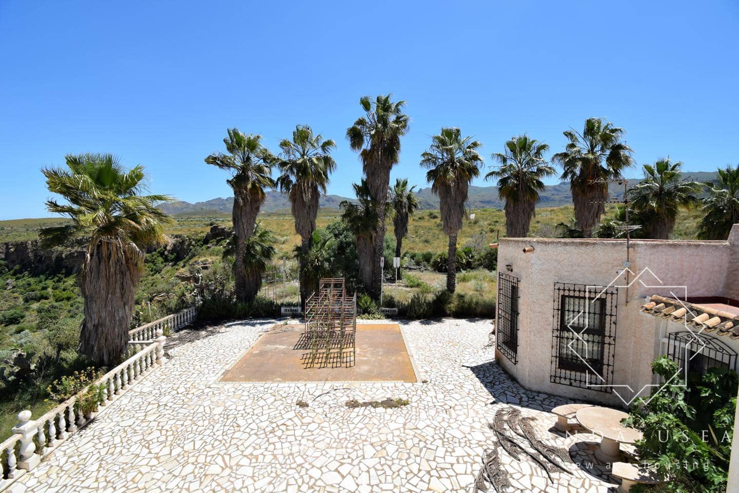 Finca/Casa Rural de 6 habitaciones en Turre en venta - 800.000 € (Ref: 7064392)