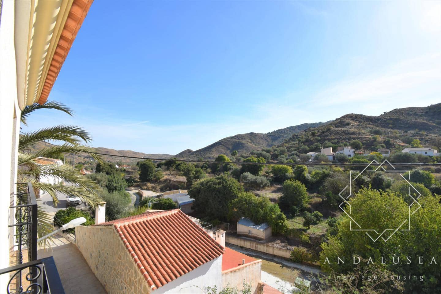 Chalet de 6 habitaciones en El Marchal (Lubrin) en venta - 205.000 € (Ref: 7382784)