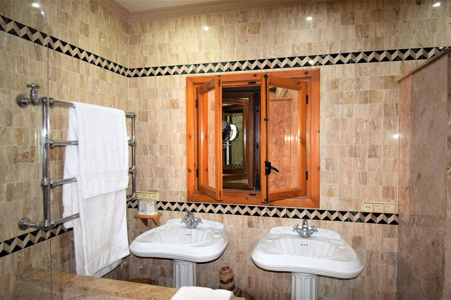 4 soveværelse Finca/Landehus til salg i Mojacar med swimmingpool - € 985.000 (Ref: 7596793)