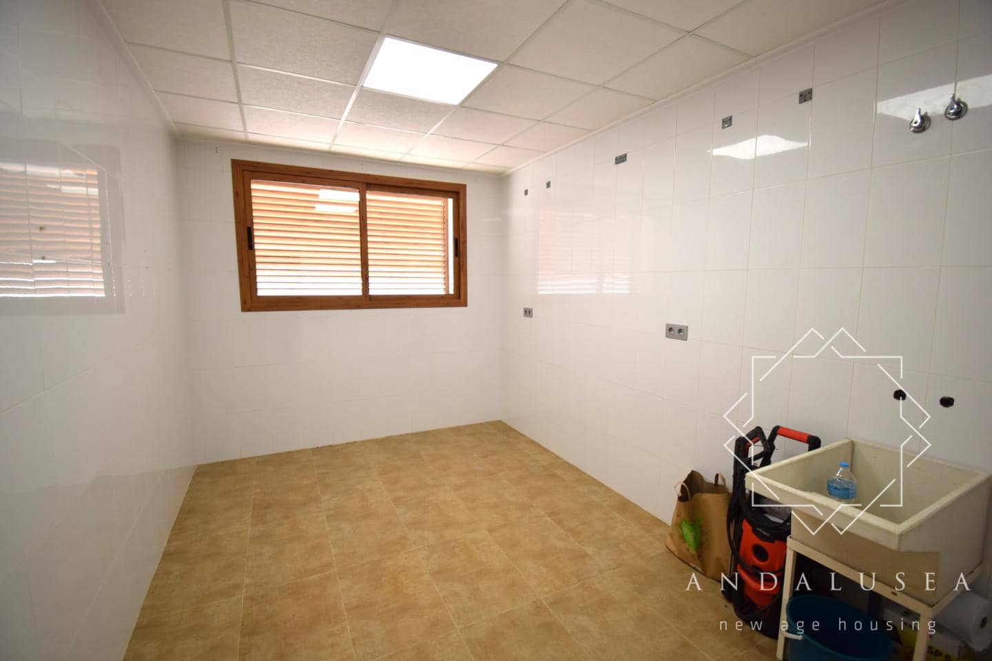 5 Zimmer Villa zu verkaufen in San Juan de los Terreros mit Pool - 849.000 € (Ref: 7876855)