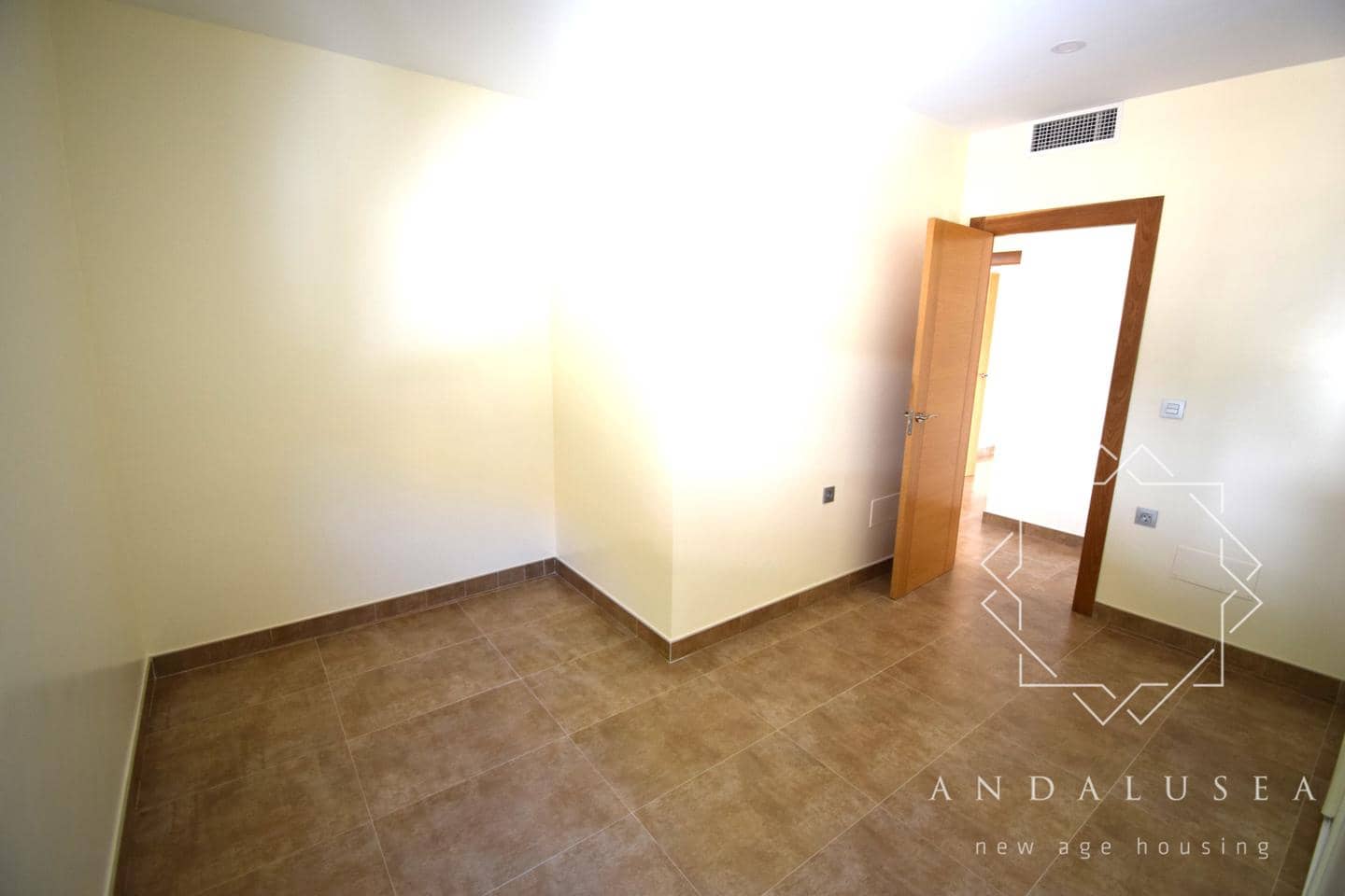 5 Zimmer Villa zu verkaufen in San Juan de los Terreros mit Pool - 849.000 € (Ref: 7876855)