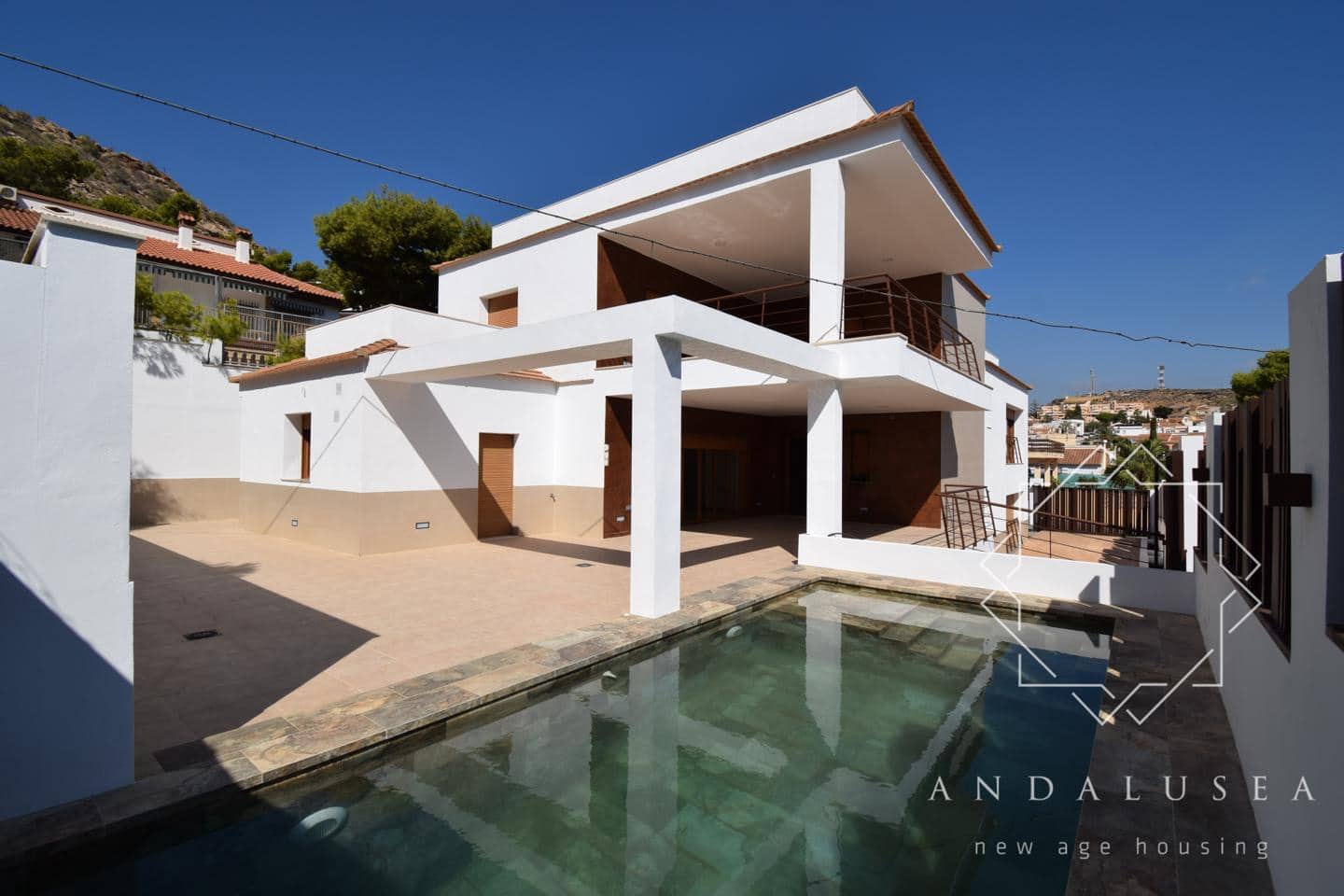5 Zimmer Villa zu verkaufen in San Juan de los Terreros mit Pool - 849.000 € (Ref: 7876855)