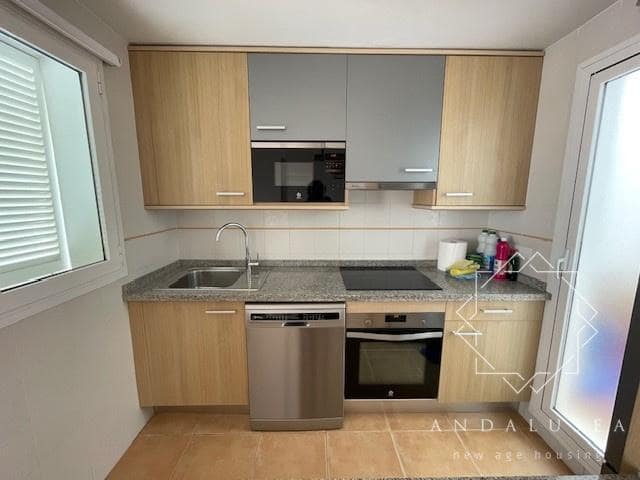 Piso de 3 habitaciones en Mojácar en alquiler con piscina garaje - 1.300 € (Ref: 8149390)