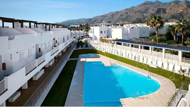 Piso de 3 habitaciones en Mojácar en alquiler con piscina garaje - 1.300 € (Ref: 8149390)