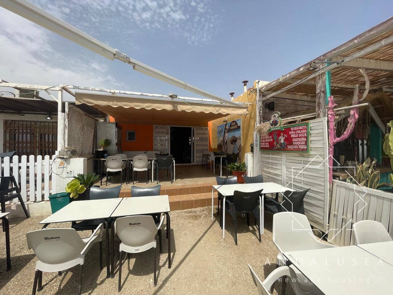 2 soveværelse Virksomhed til salg i Mojacar med garage - € 350.000 (Ref: 8456158)