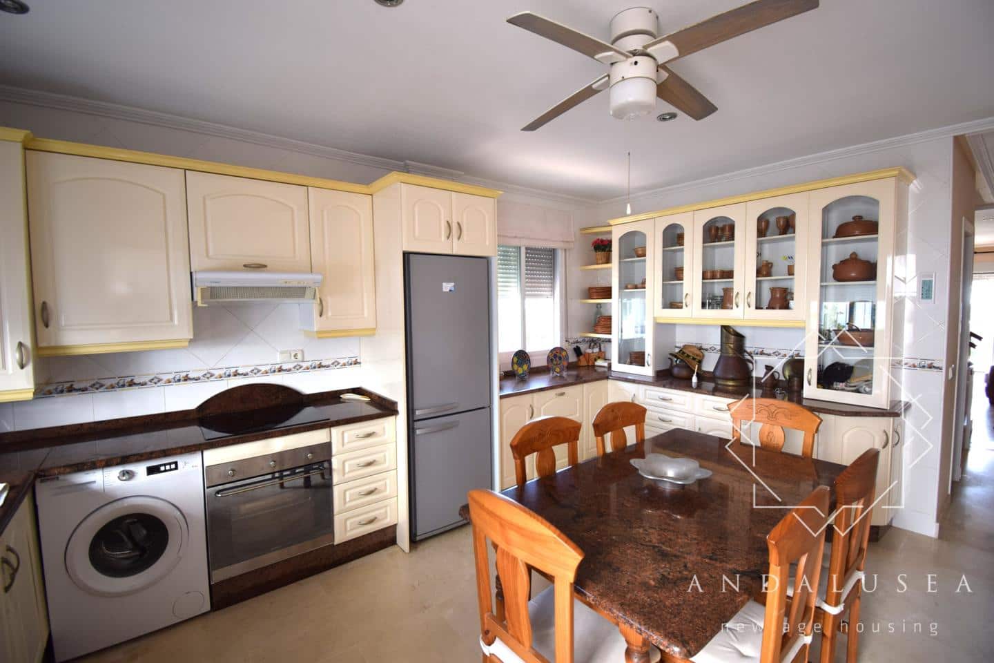 4 soveværelse Lejlighed til leje i Mojacar - € 1.500 (Ref: 8589747)