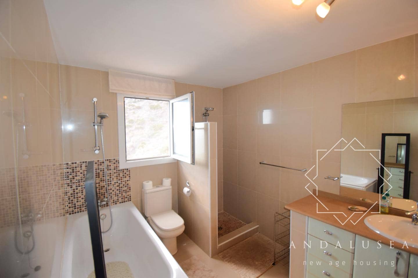 4 soveværelse Villa til salg i Mojacar med swimmingpool - € 485.000 (Ref: 8640142)