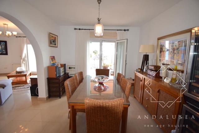 4 bedroom Villa for sale in Mojácar with pool - € 485,000 (Ref: 8640142)