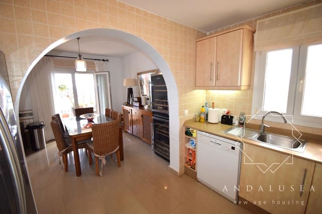 4 bedroom Villa for sale in Mojácar with pool - € 485,000 (Ref: 8640142)