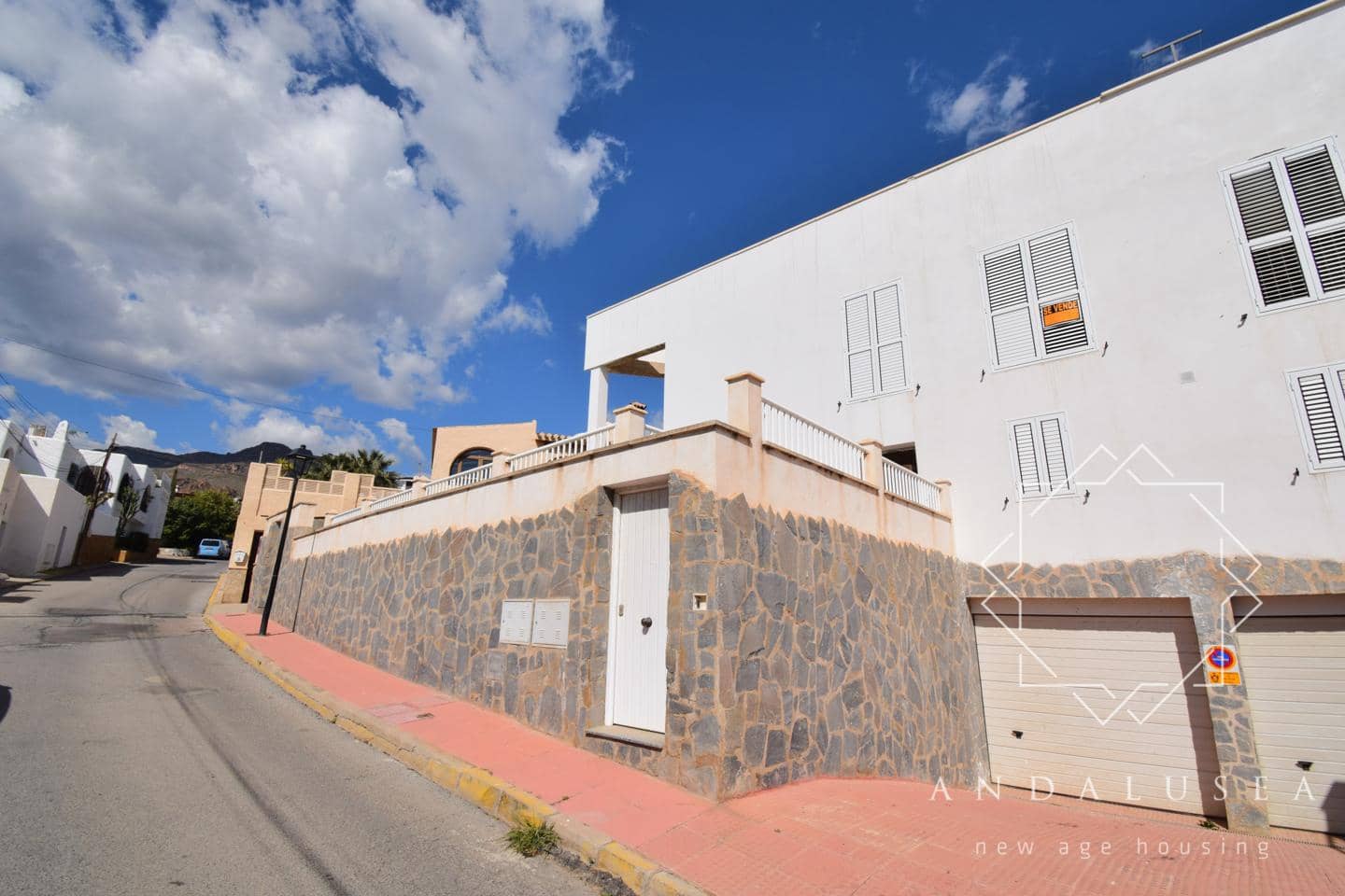 3 soveværelse Villa til salg i Mojacar med swimmingpool - € 275.000 (Ref: 8935995)