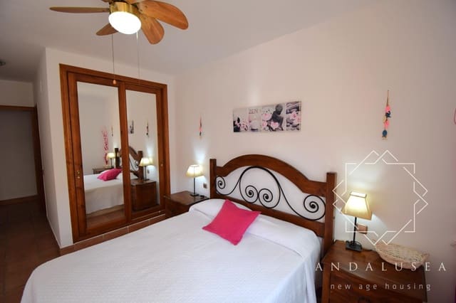 3 bedroom Flat for sale in Cuevas del Almanzora with pool garage - € 215,000 (Ref: 9135642)