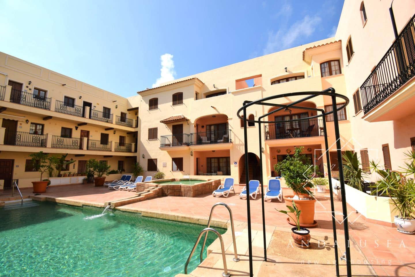 3 soveværelse Lejlighed til salg i Cuevas del Almanzora med swimmingpool garage - € 215.000 (Ref: 9135642)