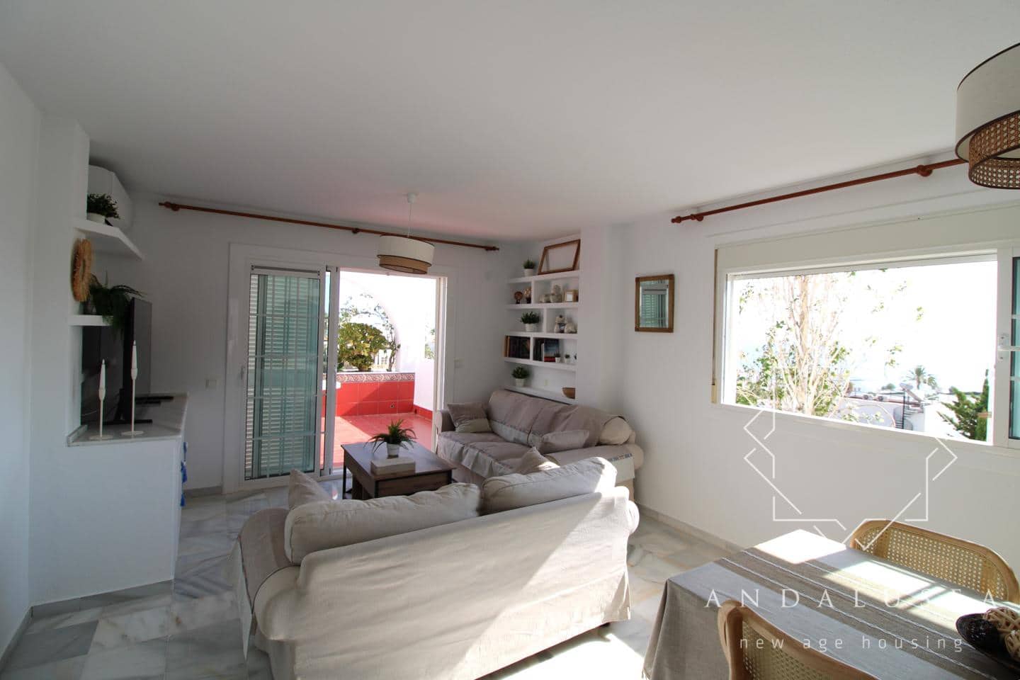 2 soveværelse Lejlighed til leje i Mojacar med swimmingpool - € 850 (Ref: 9258219)