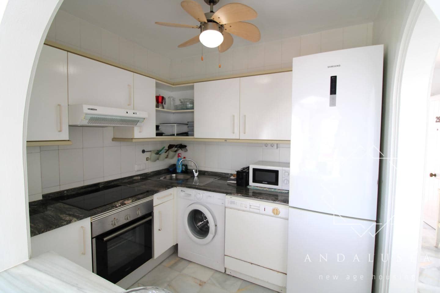 2 soveværelse Lejlighed til leje i Mojacar med swimmingpool - € 850 (Ref: 9258219)