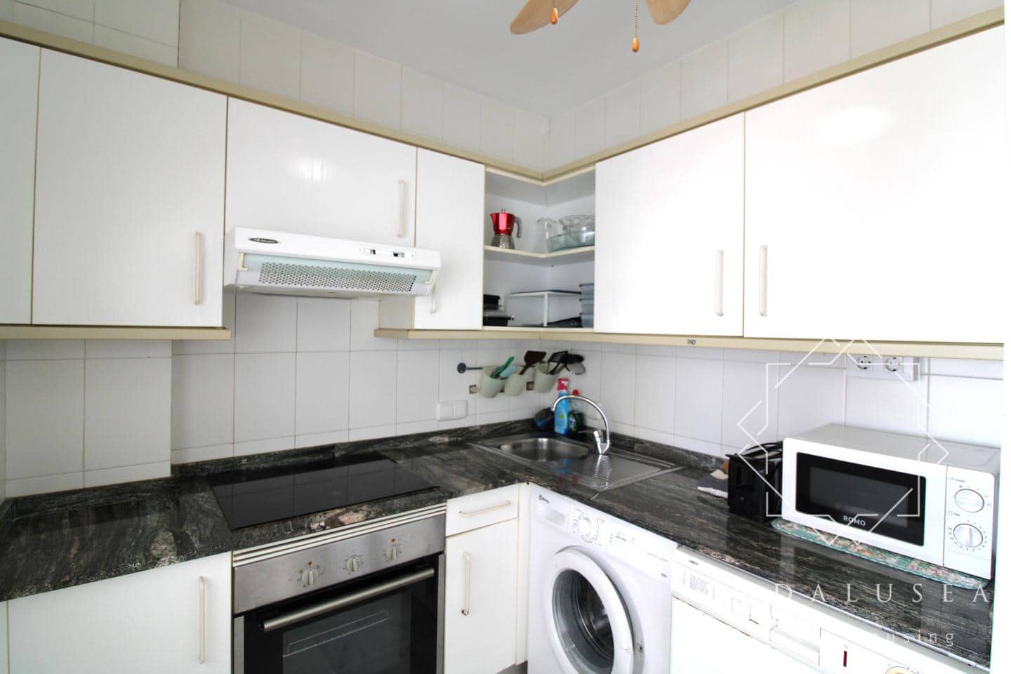 2 soveværelse Lejlighed til leje i Mojacar med swimmingpool - € 850 (Ref: 9258219)