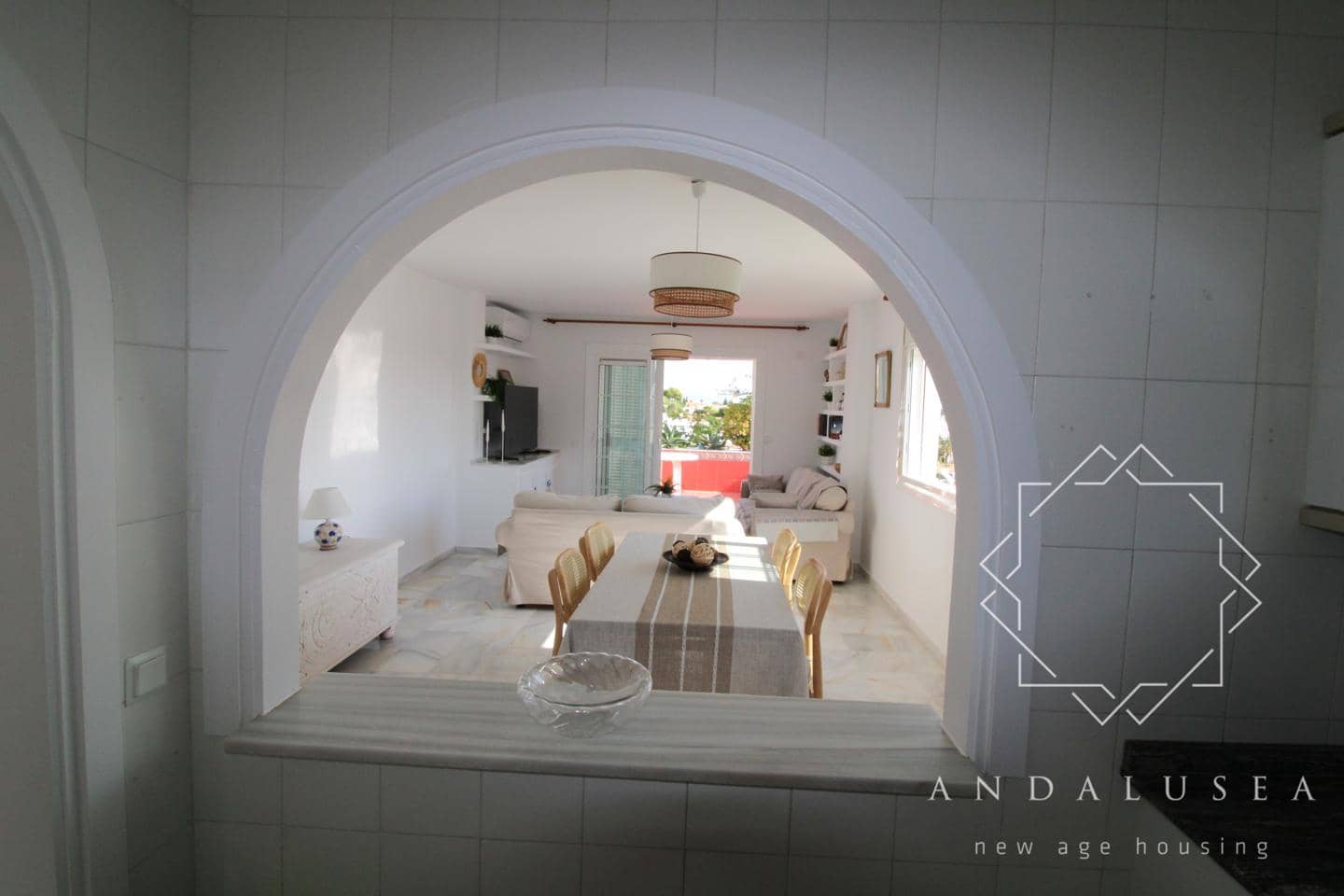 2 soveværelse Lejlighed til leje i Mojacar med swimmingpool - € 850 (Ref: 9258219)