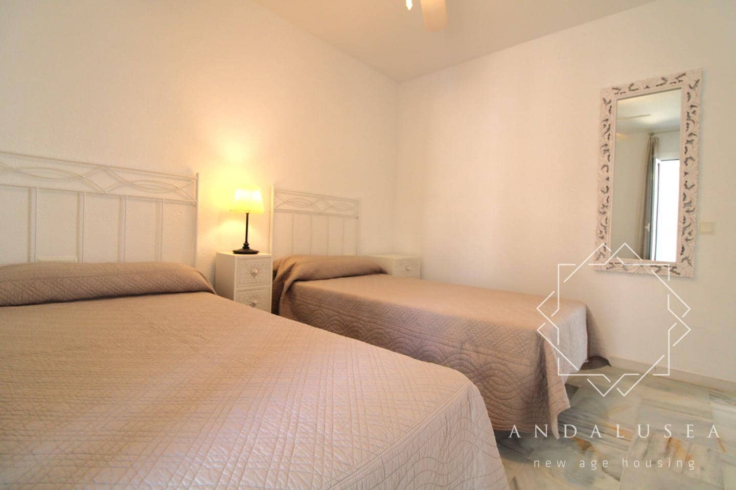 2 soveværelse Lejlighed til leje i Mojacar med swimmingpool - € 850 (Ref: 9258219)