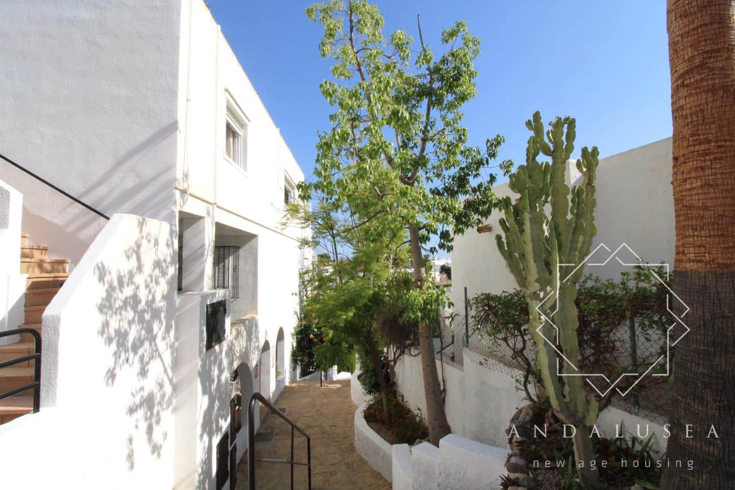 2 soveværelse Lejlighed til leje i Mojacar med swimmingpool - € 850 (Ref: 9258219)