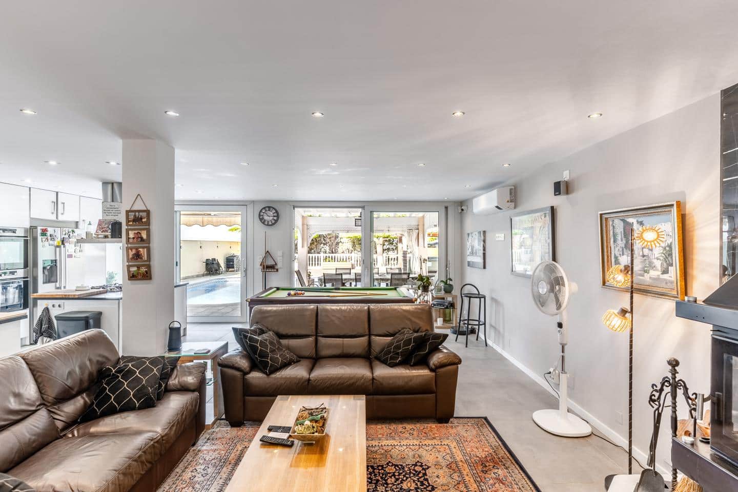 5 makuuhuone Huvila myytävänä paikassa Garrucha mukana uima-altaan - 1 150 000 € (Ref: 9383721)