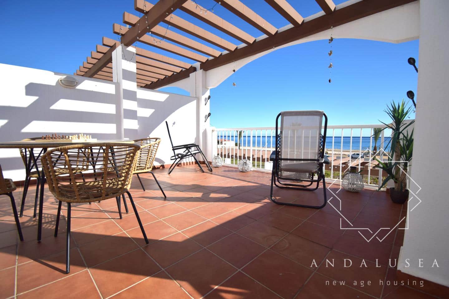 3 Zimmer Wohnung zu vermieten in Almeria Stadt - 1.500 € (Ref: 9443990)