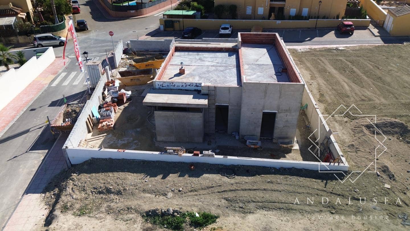 Chalet de 3 habitaciones en Los Gallardos en venta con piscina - 349.000 € (Ref: 9665349)