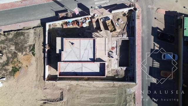 Chalet de 3 habitaciones en Los Gallardos en venta con piscina - 349.000 € (Ref: 9665349)