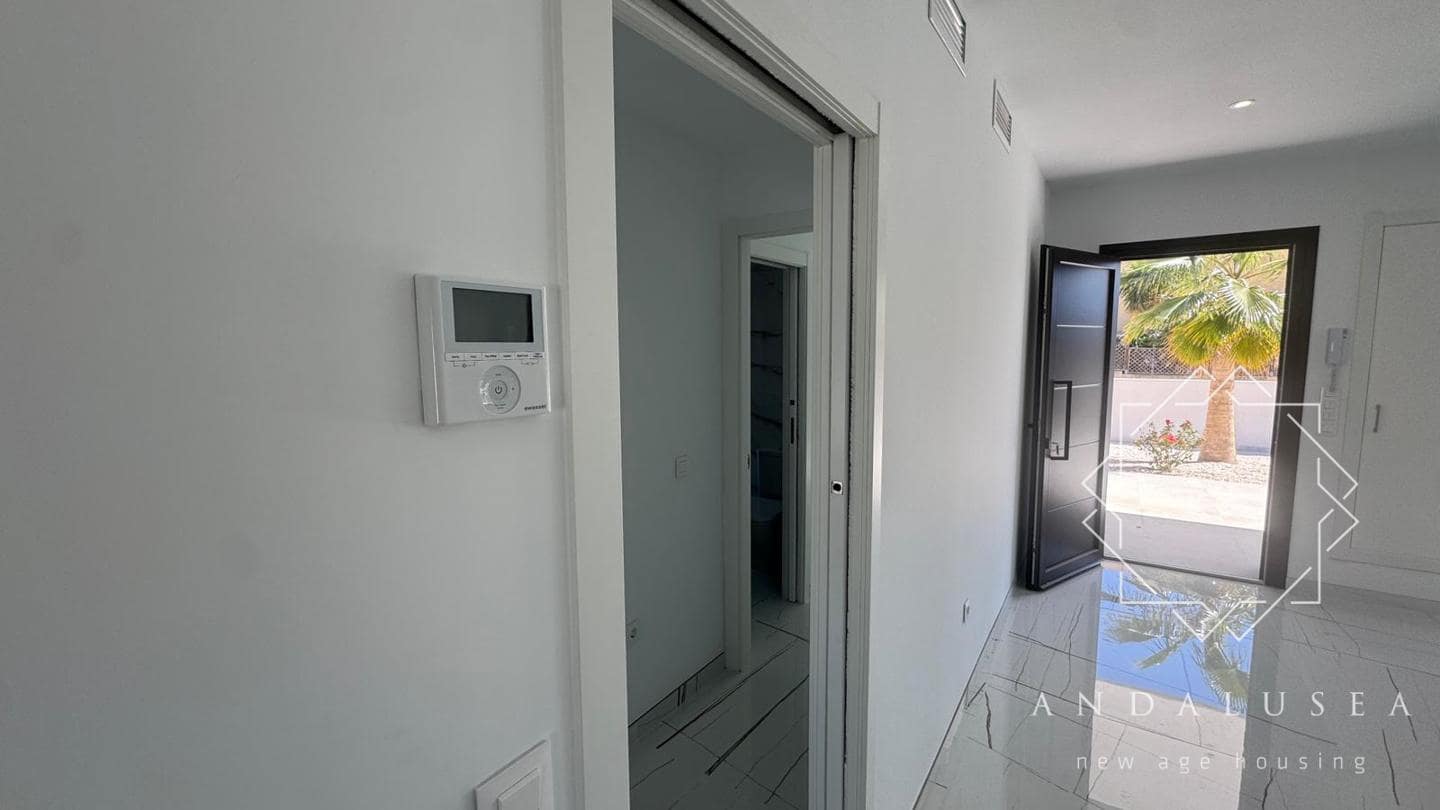 2 soveværelse Villa til salg i Los Gallardos med swimmingpool - € 324.000 (Ref: 9665350)