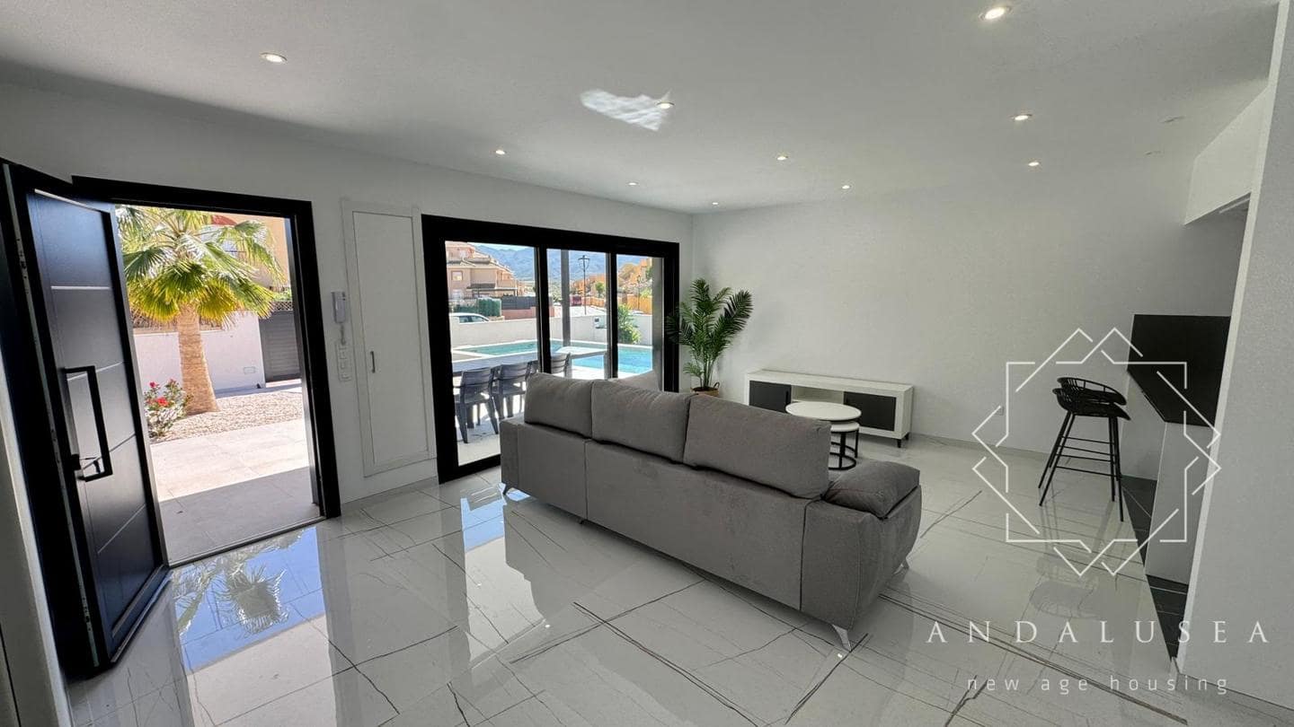 2 soveværelse Villa til salg i Los Gallardos med swimmingpool - € 324.000 (Ref: 9665350)