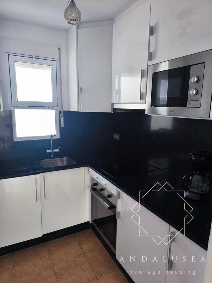 2 slaapkamer Flat te huur in Mojacar met zwembad - € 750 (Ref: 9774368)