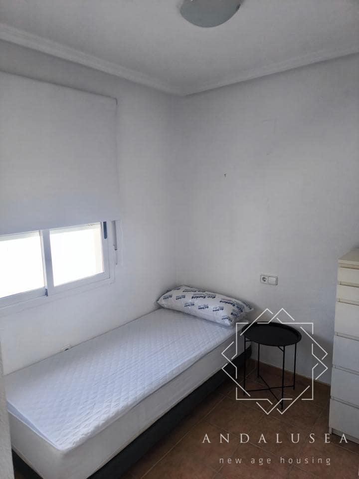 2 slaapkamer Flat te huur in Mojacar met zwembad - € 750 (Ref: 9774368)