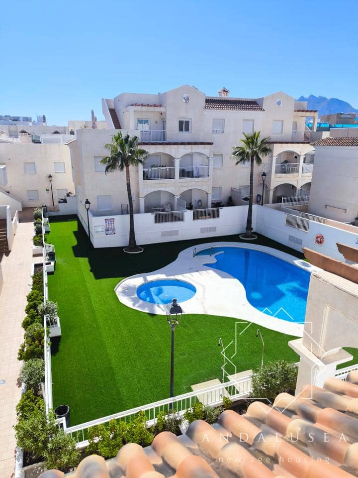 2 slaapkamer Flat te huur in Mojacar met zwembad - € 750 (Ref: 9774368)