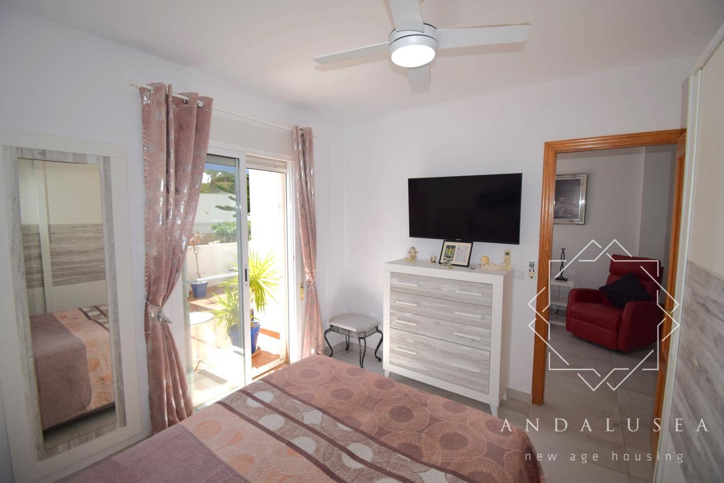 3 bedroom Flat for sale in Mojacar with pool - € 239,900 (Ref: 9819088)