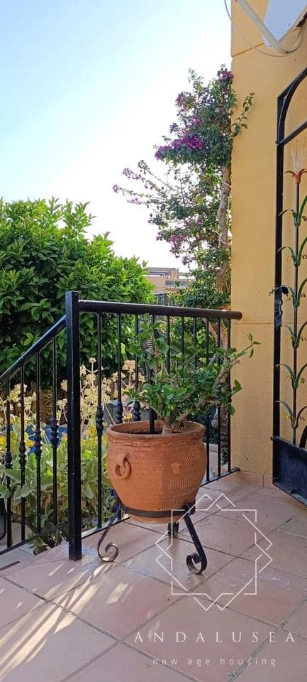 2 bedroom Flat for sale in Los Gallardos with pool - € 139,000 (Ref: 9841505)