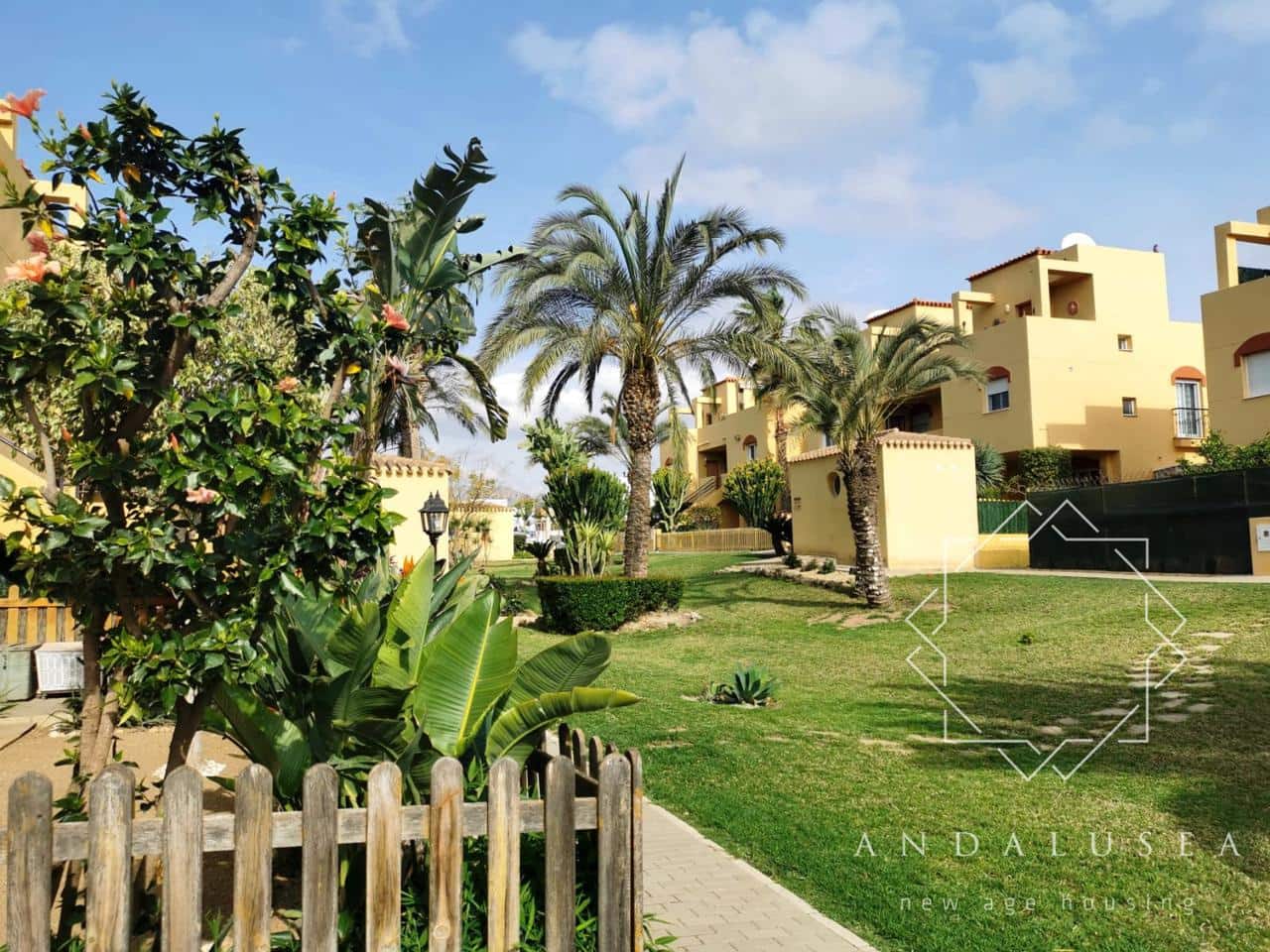 2 bedroom Flat for sale in Los Gallardos with pool - € 139,000 (Ref: 9841505)