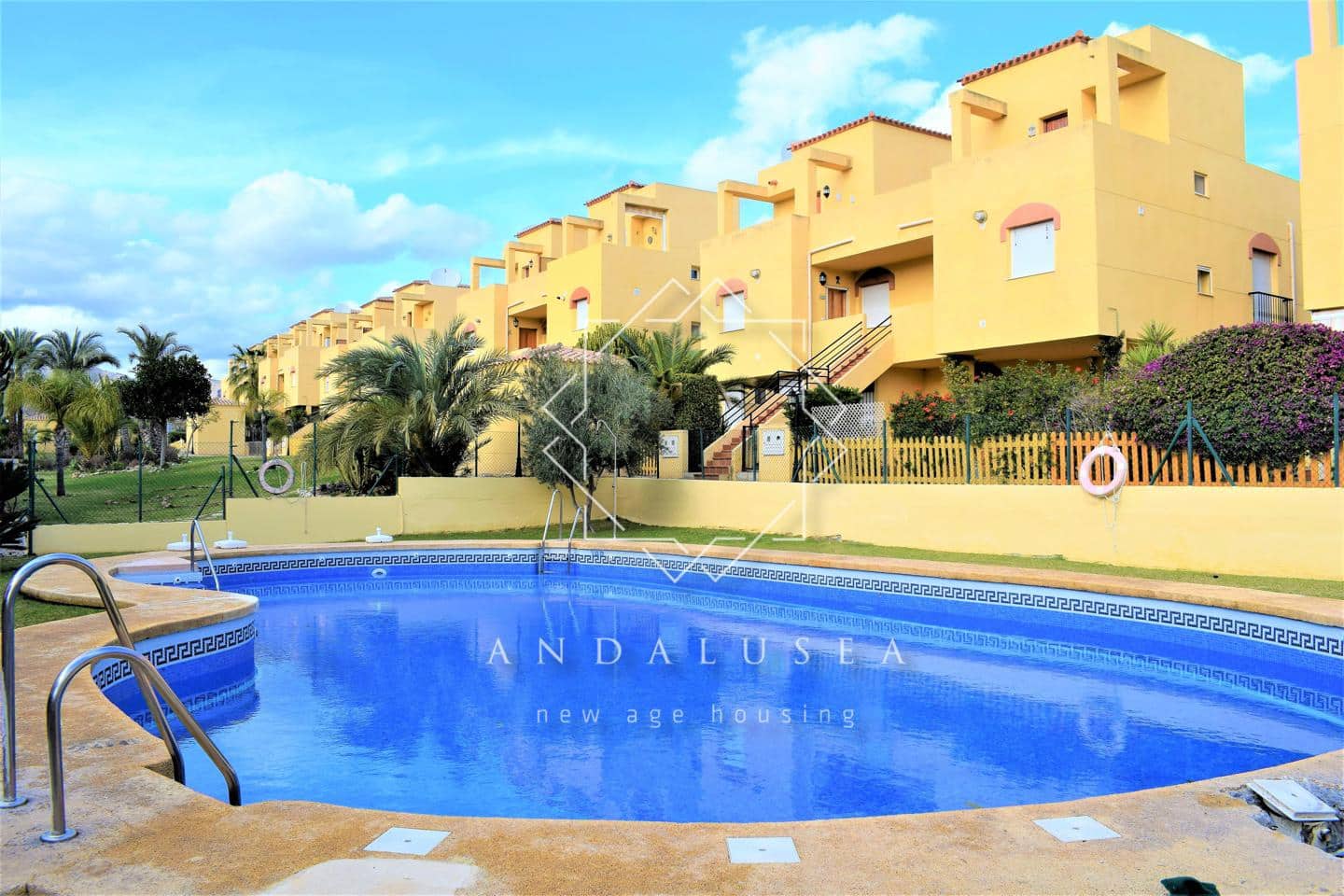 2 bedroom Flat for sale in Los Gallardos with pool - € 139,000 (Ref: 9841505)