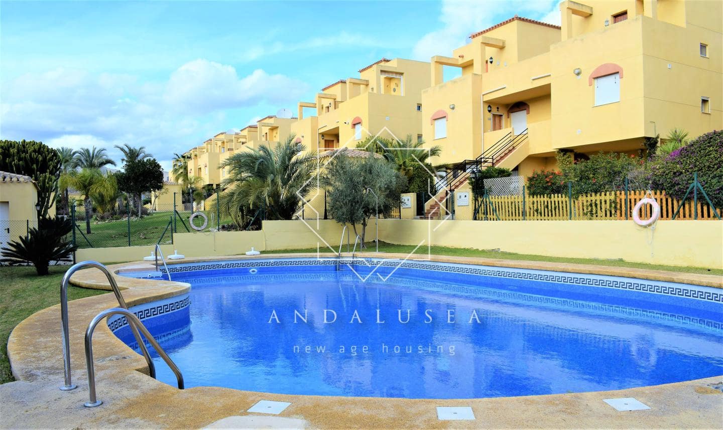 2 bedroom Flat for sale in Los Gallardos with pool - € 139,000 (Ref: 9841505)