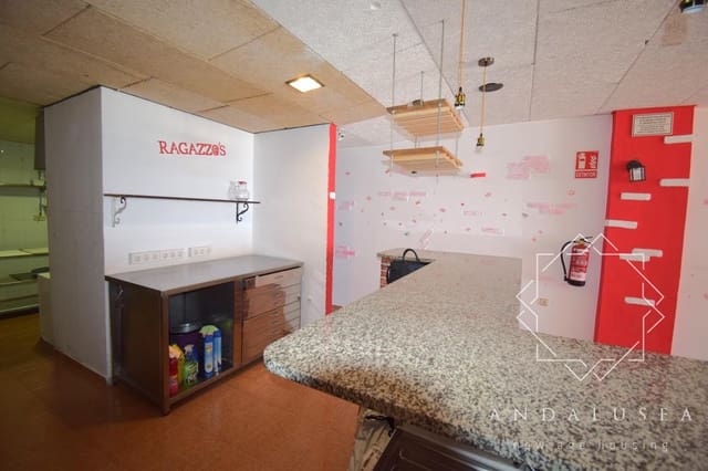 1 bedroom Business for sale in Garrucha - € 175,000 (Ref: 9902297)