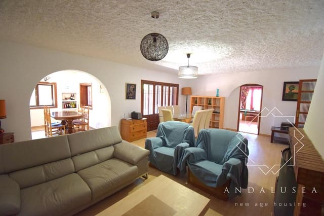 6 soveværelse Villa til salg i Mojácar med swimmingpool garage - € 595.000 (Ref: 9918936)