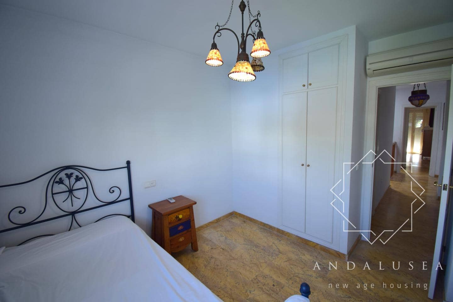 4 bedroom Villa for sale in Mojacar - € 450,000 (Ref: 9938598)
