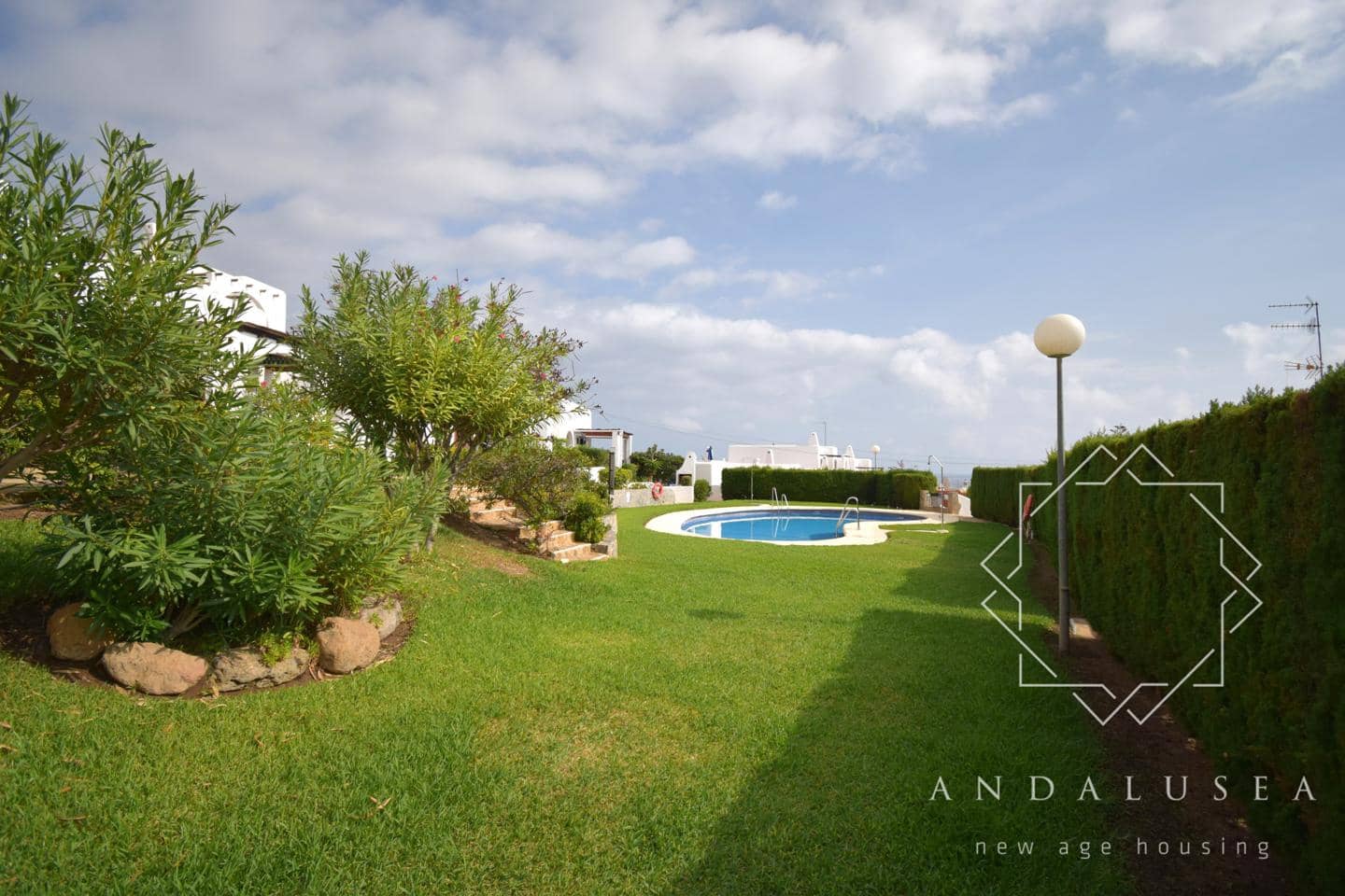 2 soveværelse Lejlighed til leje i Mojacar - € 900 (Ref: 9973746)
