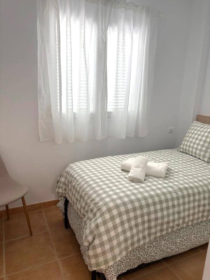 Piso de 2 habitaciones en Mojácar en alquiler con piscina garaje - 1.300 € (Ref: 9981438)