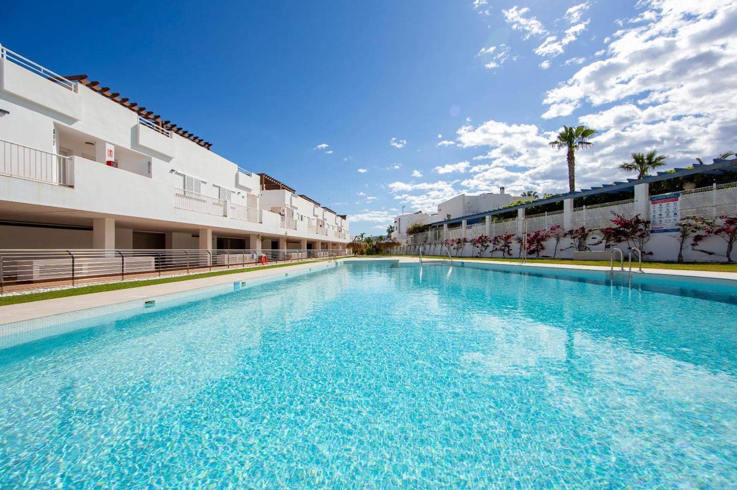 Piso de 2 habitaciones en Mojácar en alquiler con piscina garaje - 1.300 € (Ref: 9981438)