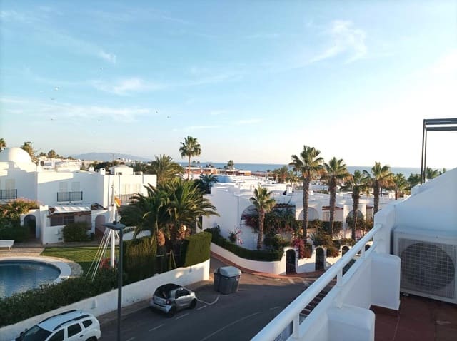 Piso de 2 habitaciones en Mojácar en alquiler - 1.300 € (Ref: 9981438)