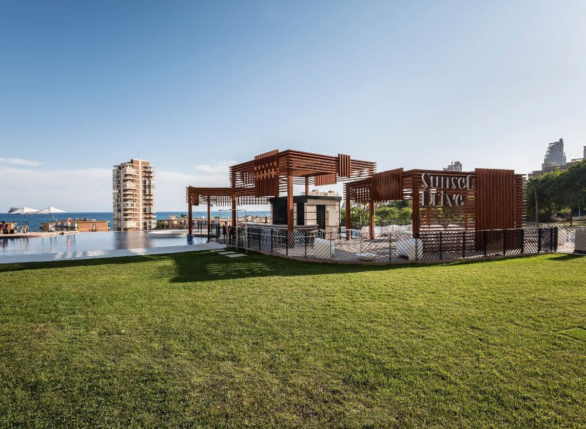 2 bedroom Apartment for sale in Benidorm with pool garage - € 690,000 (Ref: 9453701)