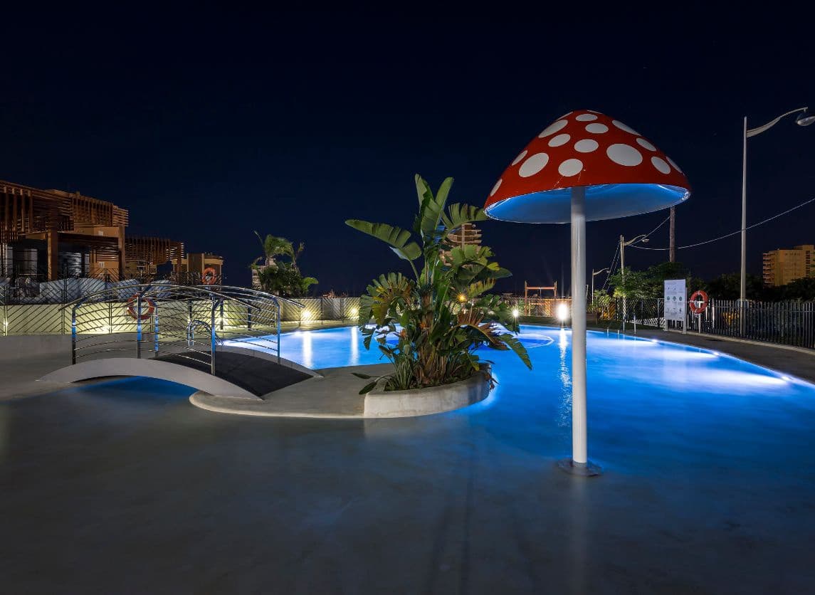 2 bedroom Apartment for sale in Benidorm with pool garage - € 690,000 (Ref: 9453701)