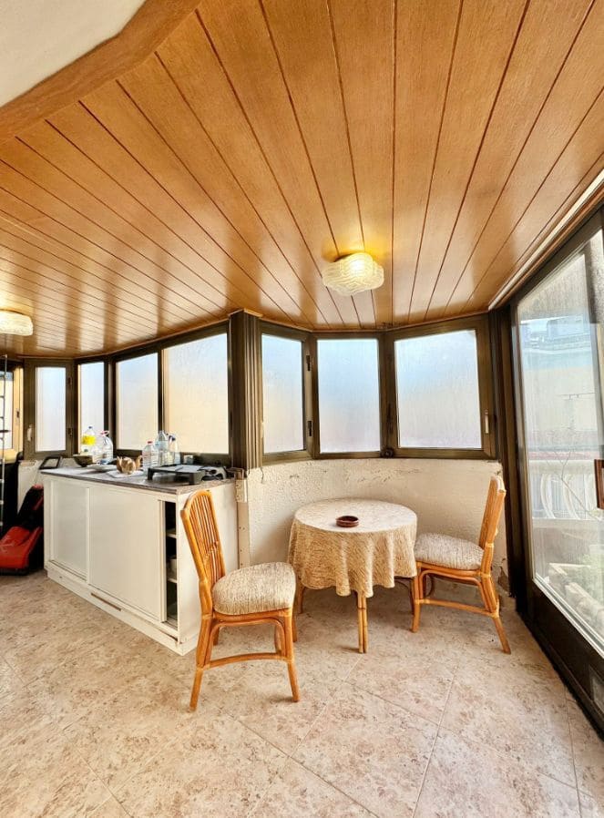 4 bedroom Apartment for sale in Benidorm with garage - € 550,000 (Ref: 9453702)