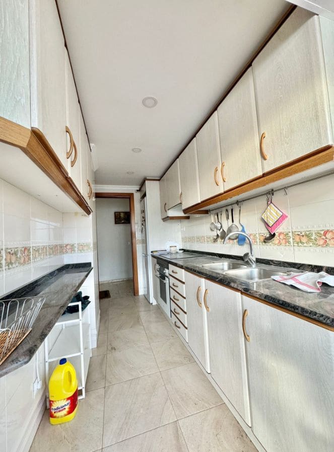 4 bedroom Apartment for sale in Benidorm with garage - € 550,000 (Ref: 9453702)