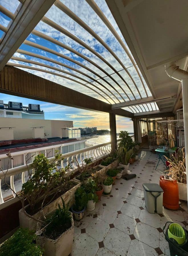 4 bedroom Apartment for sale in Benidorm with garage - € 550,000 (Ref: 9453702)