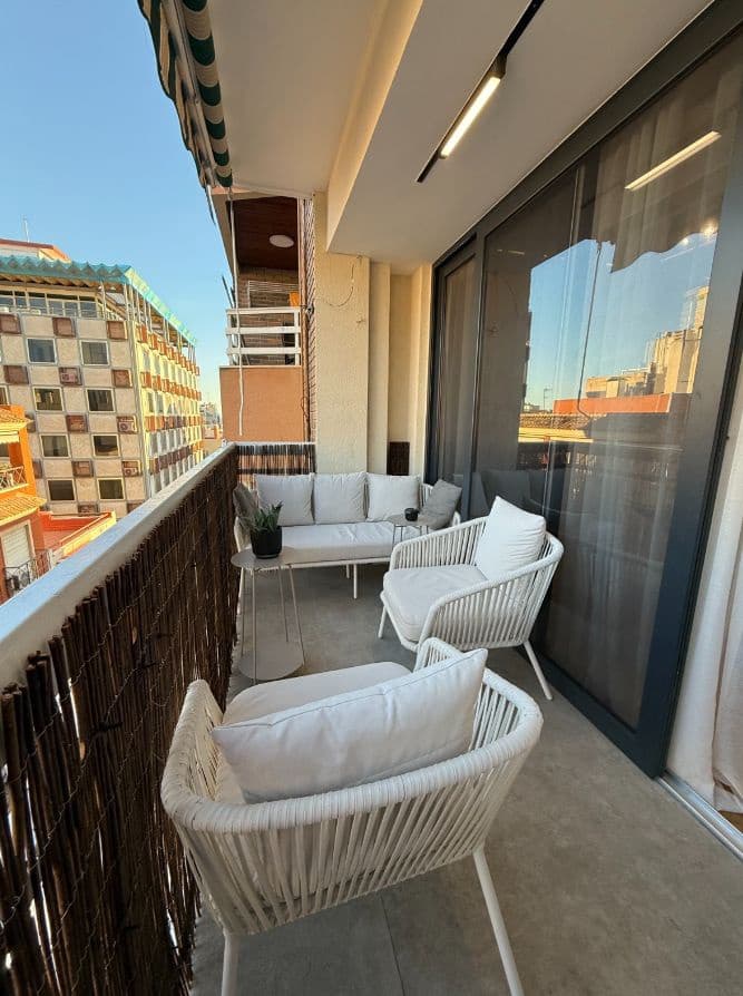 3 bedroom Apartment for sale in Alicante / Alacant city - € 643,000 (Ref: 9453706)